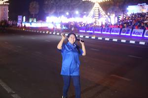 BIB: 
                            <button type="button" onclick="openModal(23041953)" class="btn btn-primary btn-sm float-right btn-popup" data-toggle="modal" data-target=".modal-high-quality">
                        <i class="fas fa-shopping-cart"></i> Add to Cart
                    </button>
                                            <button type="button" onclick="isThisMe(23041953, true)" class="btn btn-success btn-sm float-right btn-popup btn-isme hidden" data-toggle="tooltip" data-placement="bottom" title="นี่คือรูปของคุณใช่ไหม คลิกที่นี่เพื่อเอาเข้าอัลบั้ม">
                        <i class="fas fa-plus"></i> Add to album
                    </button>
                    <button type="button" onclick="isThisMe(23041953, false)" class="btn btn-warning btn-sm float-right btn-popup btn-isnotme hidden">
                        <i class="fas fa-ban"></i> Remove from album
                    </button>